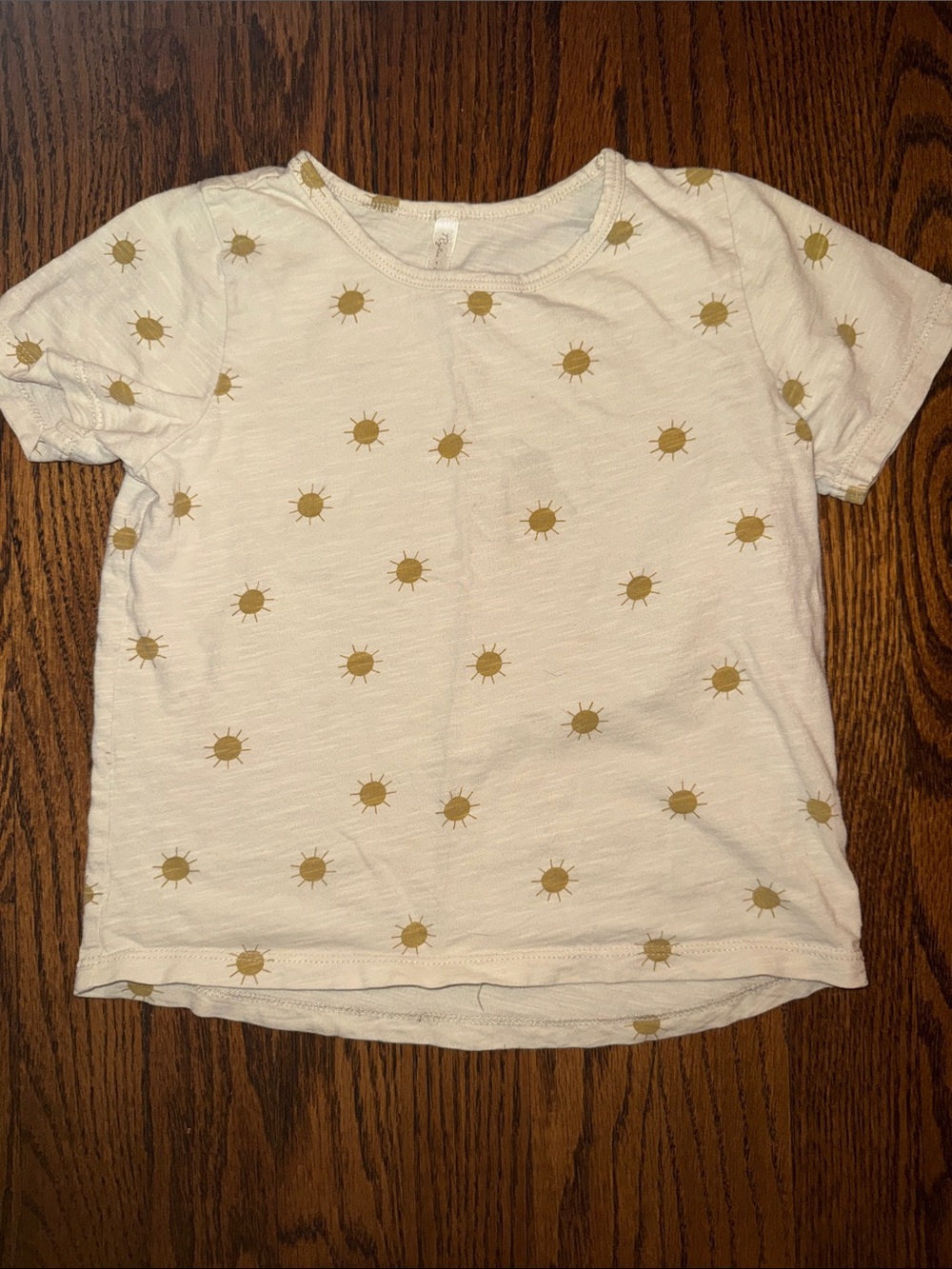 Rylee + Cru sunshine t-shirt 4T / 5T